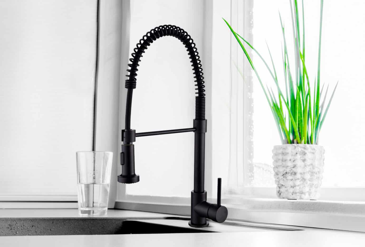Top 10 Kitchen Faucet Brands To Avoid (Updated 2023)